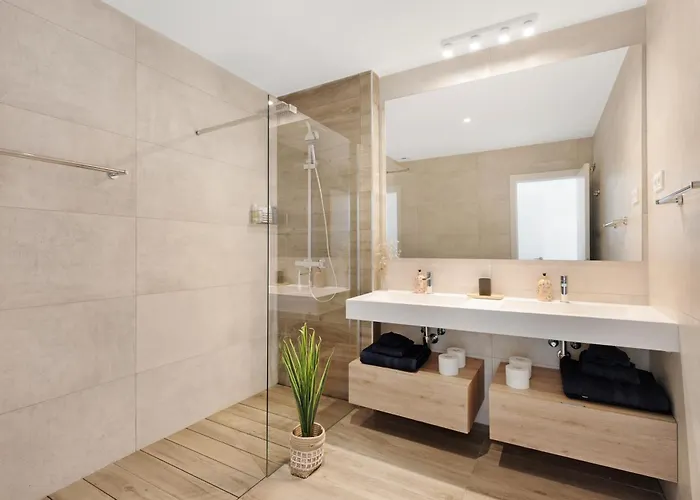 Luxus-apartment Mit Meerblick & Spa, - Cabopino Golf *