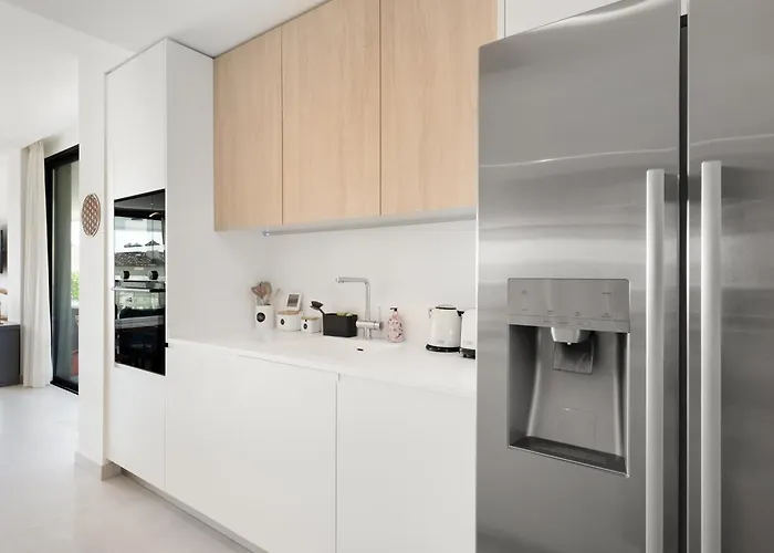 Luxus-apartment Mit Meerblick & Spa, - Cabopino Golf *